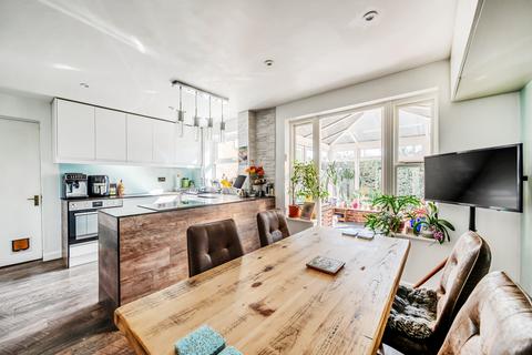 undefined, Cater Gardens, Guildford, GU3