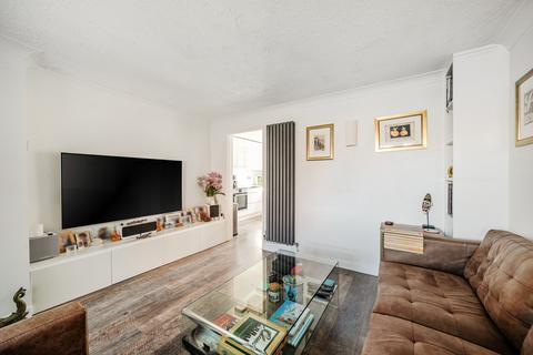 undefined, Cater Gardens, Guildford, GU3