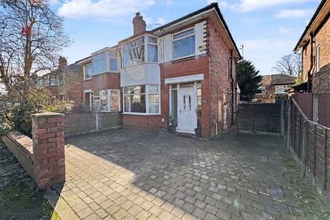 Pine Avenue, Whitefield, M45
