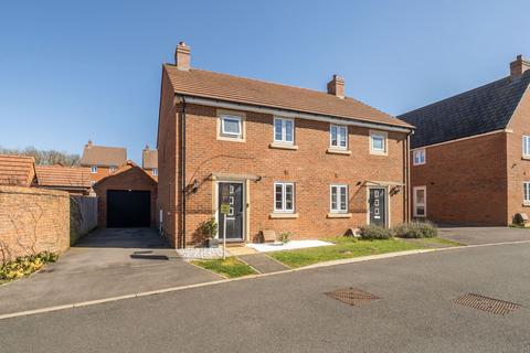 3 bedroom semi-detached house for sale, Hasker Road Basingstoke RG24 9NF