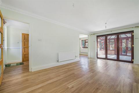 4 bedroom detached house for sale, The Ferns, Platt