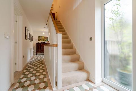 4 bedroom detached house for sale, Cotton Tops Drive, Halifax HX6