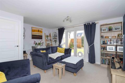 3 bedroom end of terrace house for sale, Brothers Avenue, Worthing