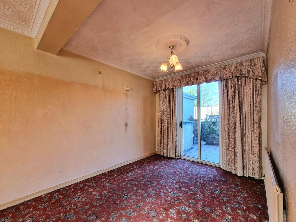 Lounge/Dining area