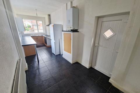 3 bedroom semi-detached house for sale, Balmoral Avenue, Whitefield, M45