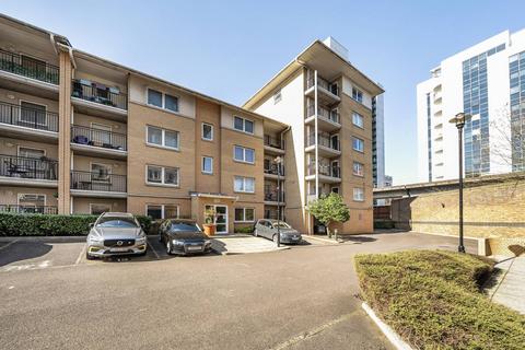 1 bedroom flat for sale, Sail Court, Tower Hamlets, London, E14