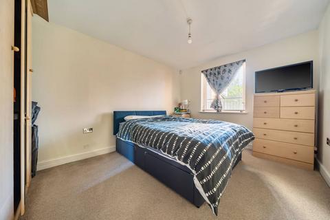 1 bedroom flat for sale, Sail Court, Tower Hamlets, London, E14