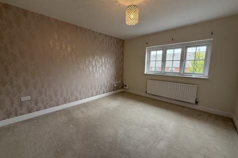 2 bedroom flat to rent, Greenway Road, BILSTON
