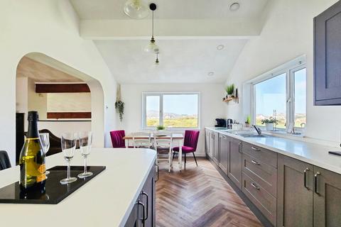 5 bedroom detached house for sale, Penrallt Road, Trearddur Bay, Holyhead, Isle of Anglesey, LL65