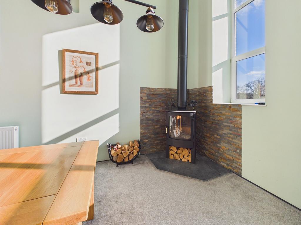 Kitchen/Living Area