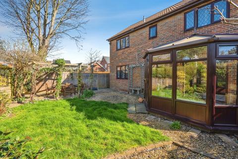 4 bedroom detached house for sale, Alfrey Close, Emsworth, West Sussex, PO10