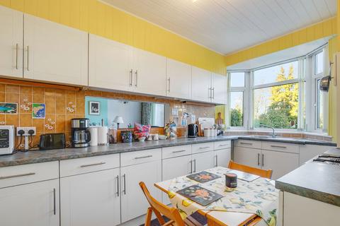 3 bedroom semi-detached house for sale, Scutari Road, London SE22