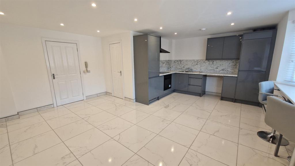 Lounge/Kitchen