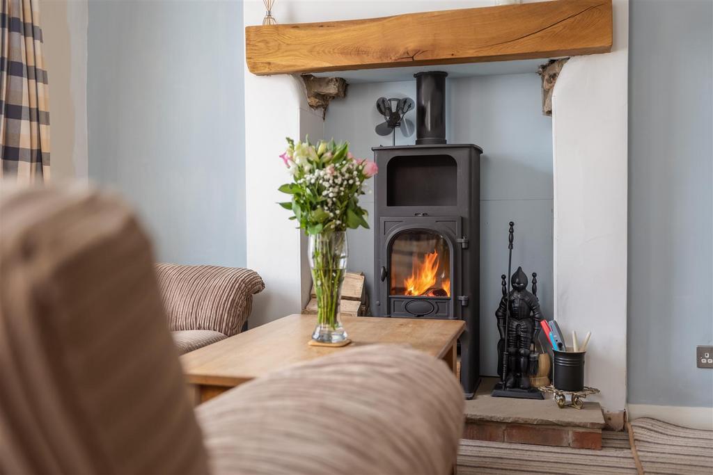 Piercy End 21 Sitting Room-3.jpg