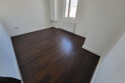 1 bedroom house to rent, Slater Lane, Leyland, PR25