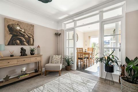 3 bedroom terraced house for sale, Willow Close, Buckhurst Hill