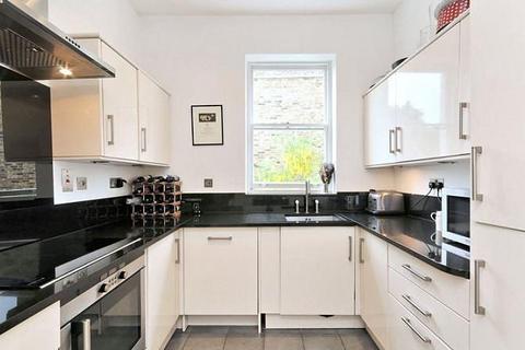 2 bedroom flat to rent, Parkhill Road, Belsize Park NW3