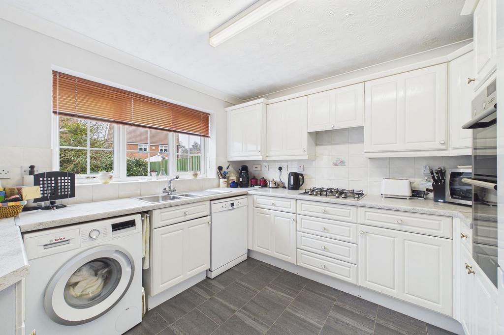Kitchen / Breakfast Room