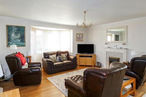 undefined, Windsor Drive, Littlehampton BN16
