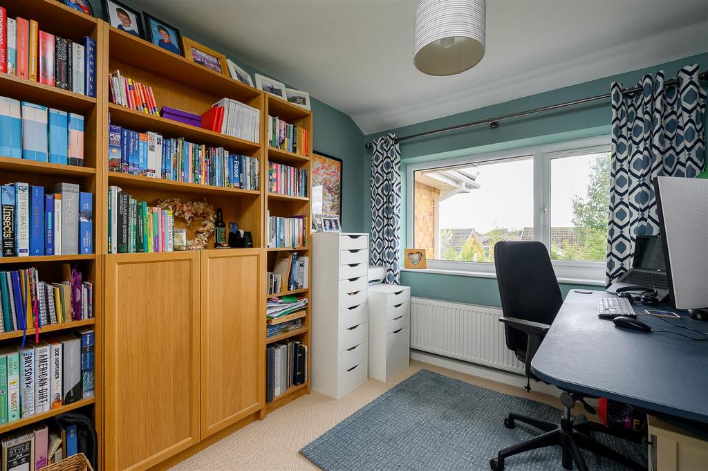 Bedroom 4/Office