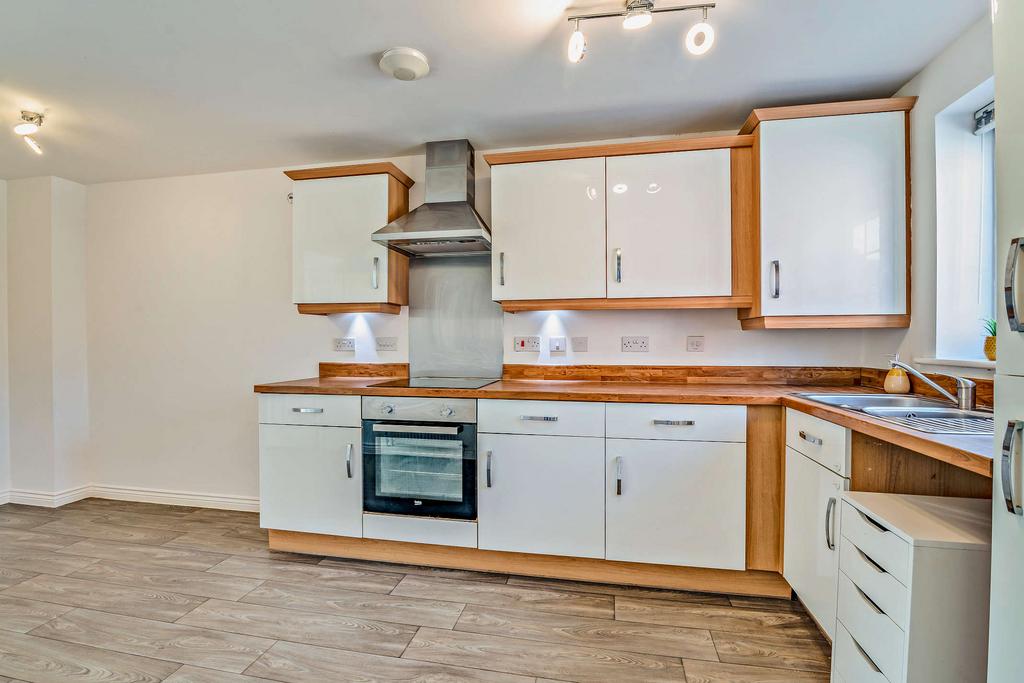 8682957-interior16-800