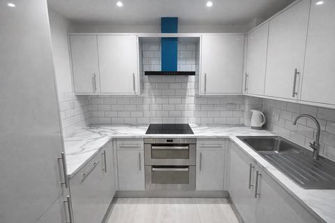2 bedroom apartment for sale, Dominion Close, Greater London TW3