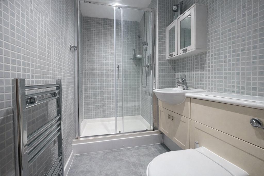 Ensuite Shower Room