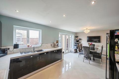 undefined, Holly Field Crescent, Edenthorpe, Doncaster, South Yorkshire, DN3
