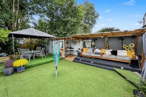 undefined, Meade Hill Road, Prestwich, M25