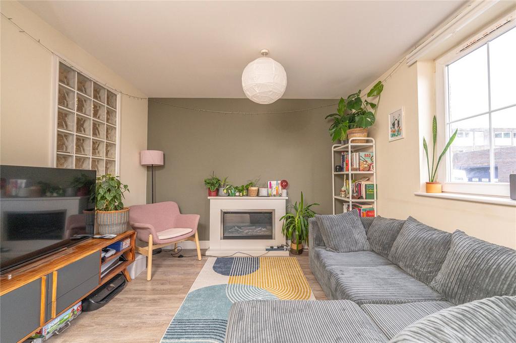 Lounge Alt