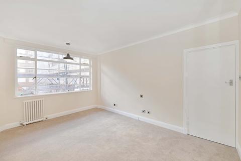 3 bedroom flat to rent, Balham High Road, London SW17
