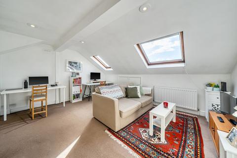 1 bedroom flat for sale, Stormont Road, Battersea, London, SW11