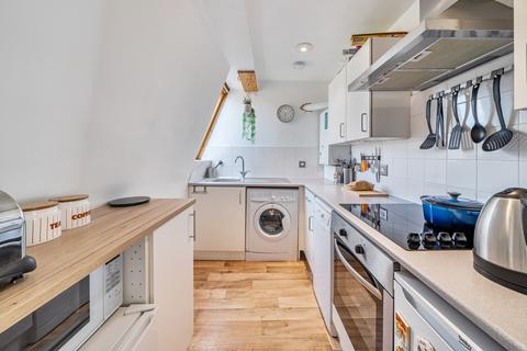 1 bedroom flat for sale, Stormont Road, Battersea, London, SW11