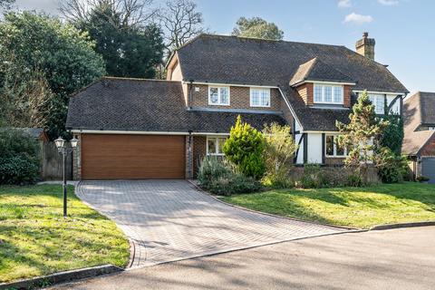 5 bedroom detached house for sale, Storrington - Five bedroom detached family home