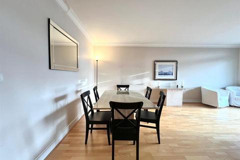2 bedroom flat to rent, Thomas More Street, London E1W