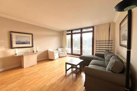 2 bedroom flat to rent, Thomas More Street, London E1W