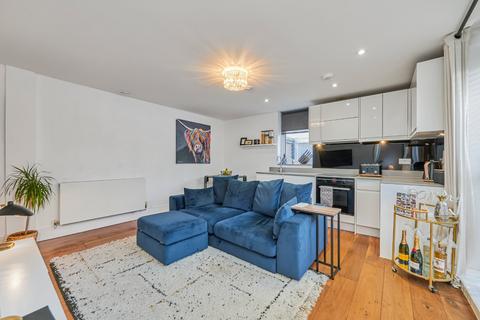 1 bedroom flat for sale, New Park Road, Brixton, London, SW2