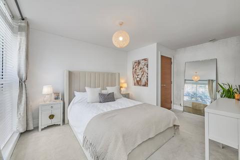 1 bedroom flat for sale, New Park Road, Brixton, London, SW2