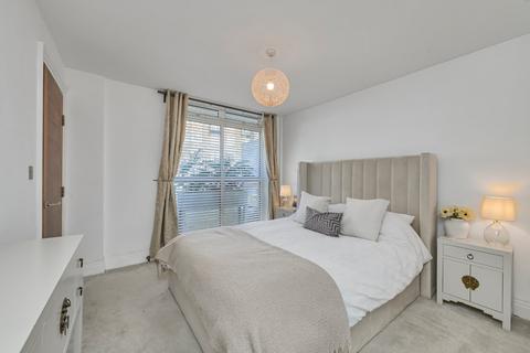 1 bedroom flat for sale, New Park Road, Brixton, London, SW2