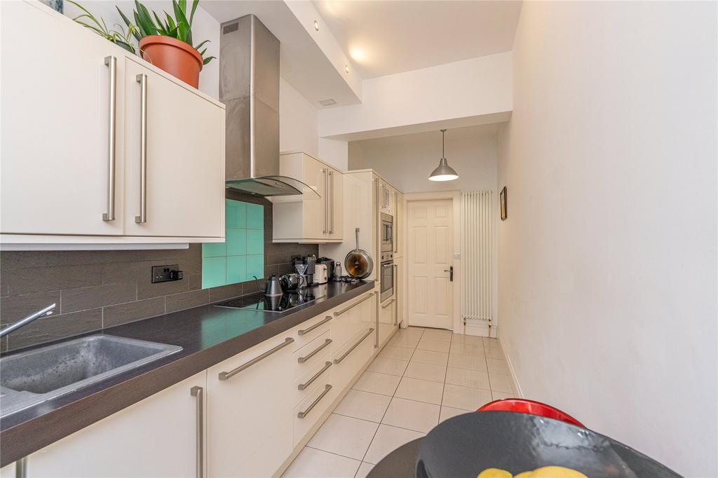 Kitchen Alt