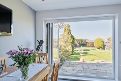 4 bedroom semi-detached house for sale, Mead Way, Bromley, Kent, BR2