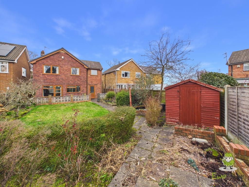 Shed at top of garden - Ewemove Whitchurch Nantwic