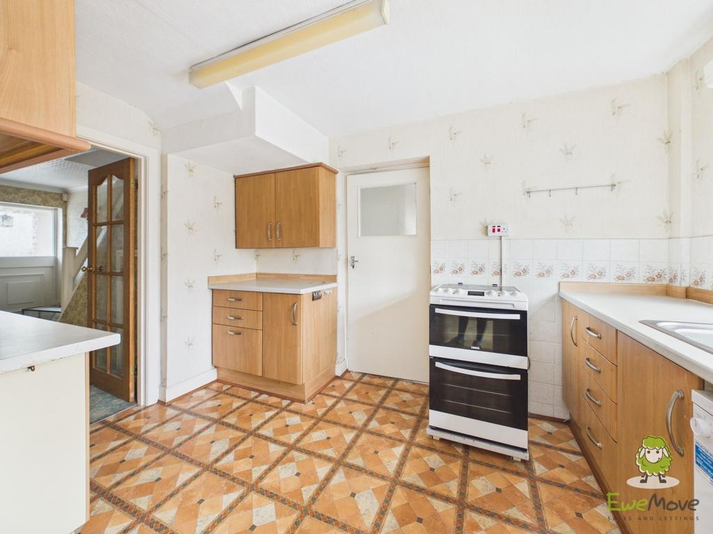 Kitchen - Ewemove Whitchurch Nantwich Charlotte Th