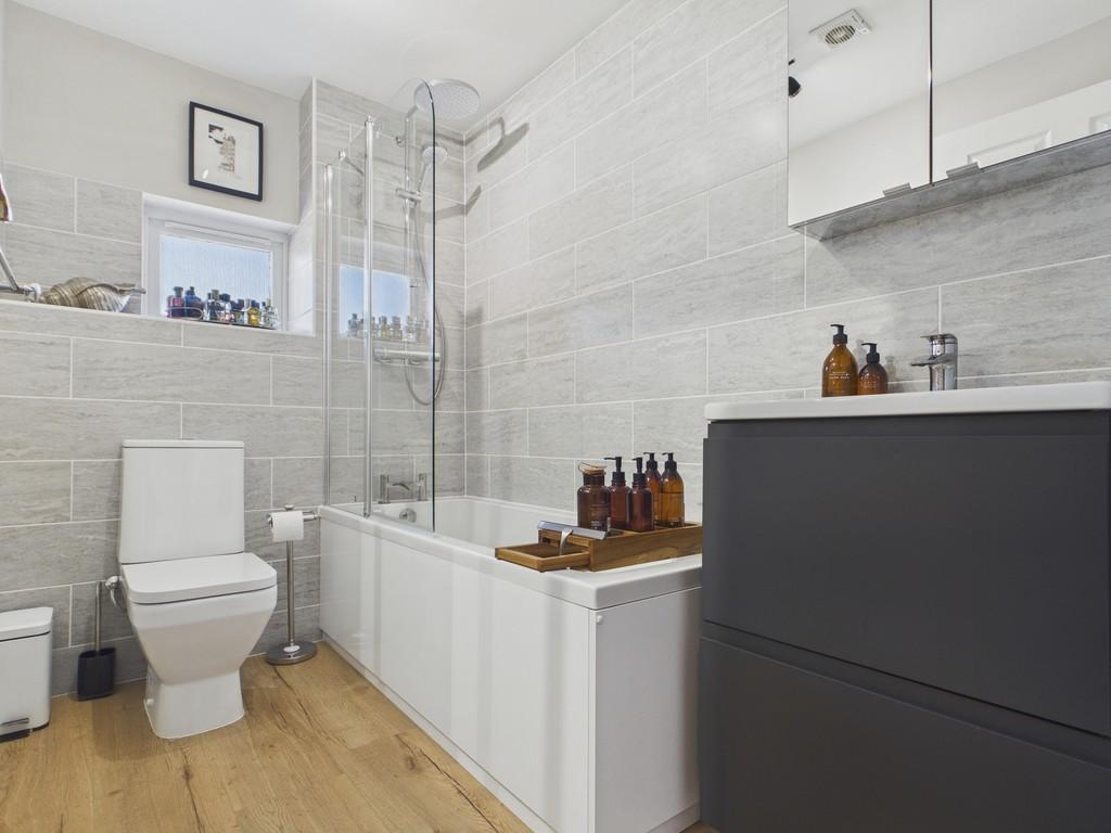 Cam04726 g0 pr0045 still036