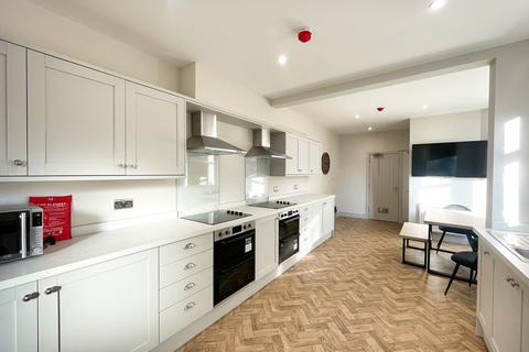 1 bedroom in a house share to rent, Ramuz Drive, Westcliff On Sea SS0