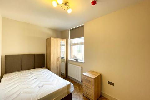 1 bedroom in a house share to rent, Ramuz Drive, Westcliff On Sea SS0