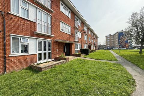 1 bedroom flat for sale, Mount Pleasant, Ilford