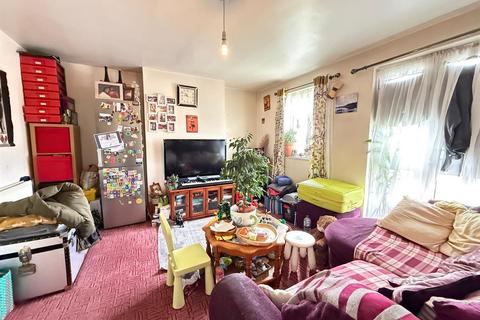 1 bedroom flat for sale, Mount Pleasant, Ilford