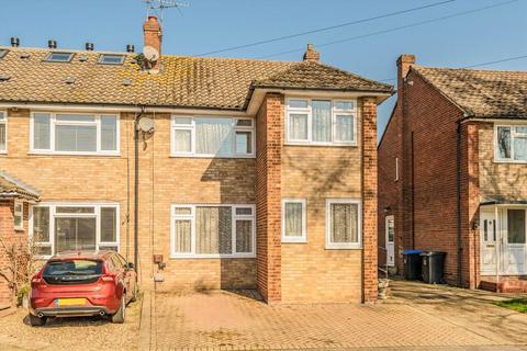 3 bedroom house for sale, Fullerton Drive, West Byfleet KT14