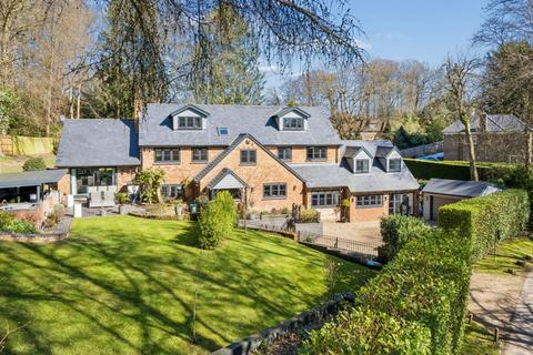 6 bedroom detached house for sale, Manor Road, Penn, HP10